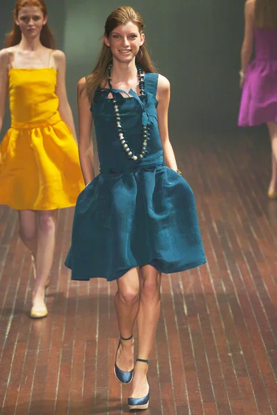 Look 19